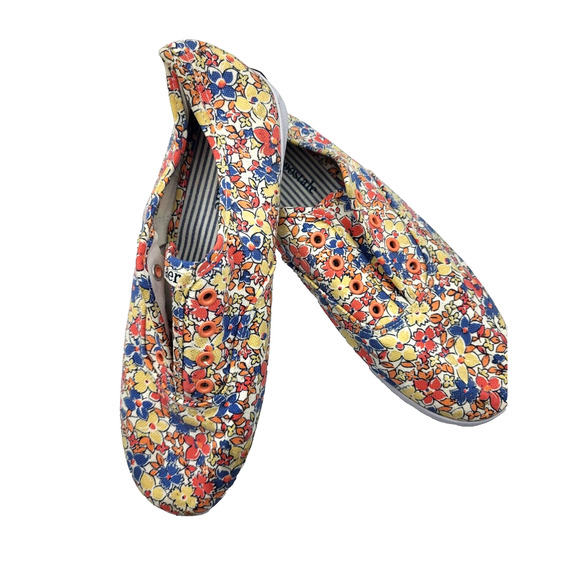 AEROPOSTALE Floral Canvas Sneakers Rubber Sole Womens 8 No Laces UNUSED - Picture 1 of 8